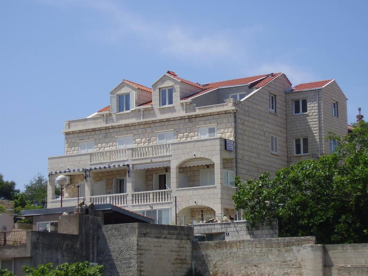 Sb No 1 Apartment *