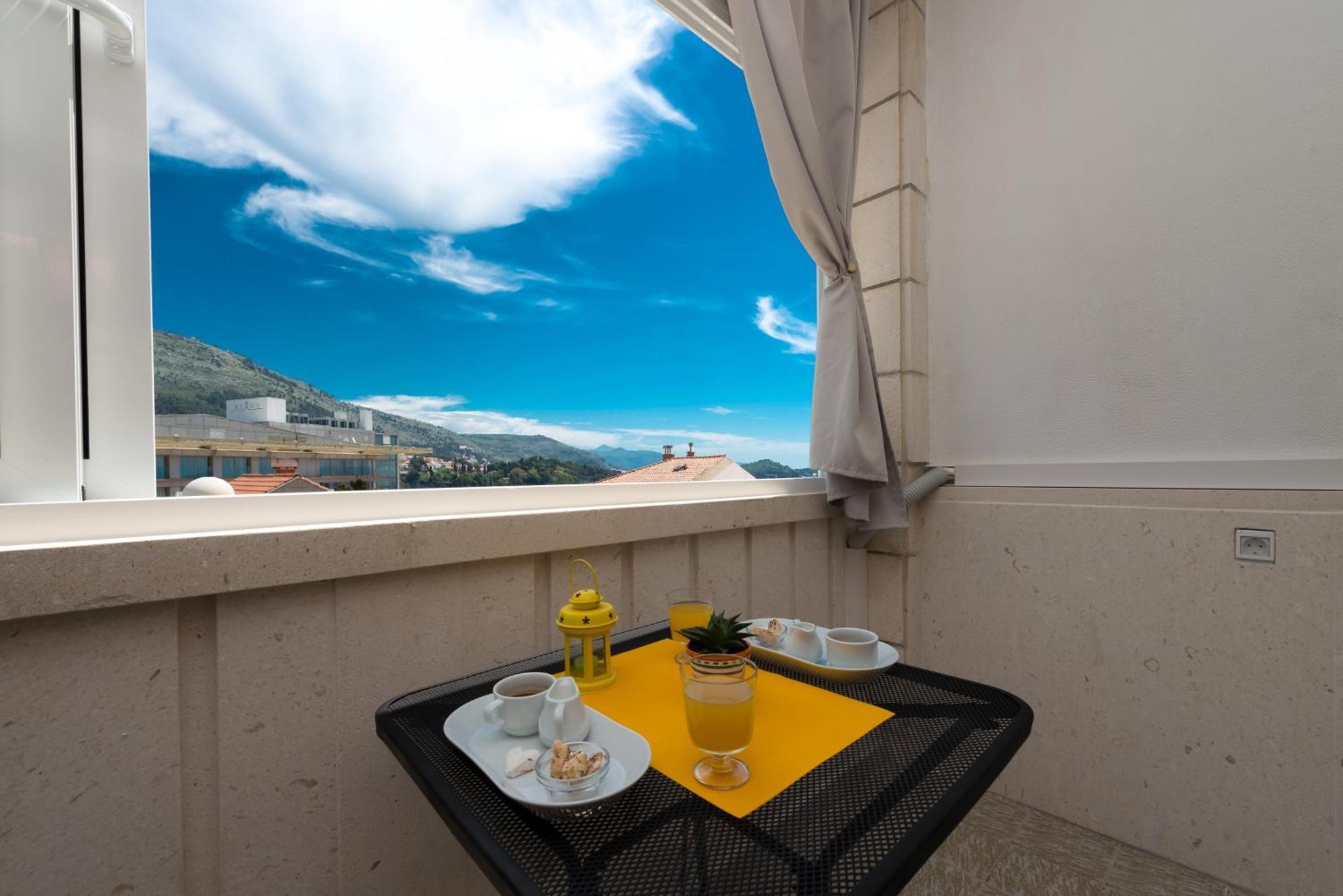 Sb No 1 Apartment